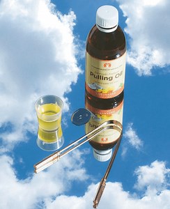 She Tried It!: Guru Nanda Pulling Oil For Better Dental Health, Skin & More