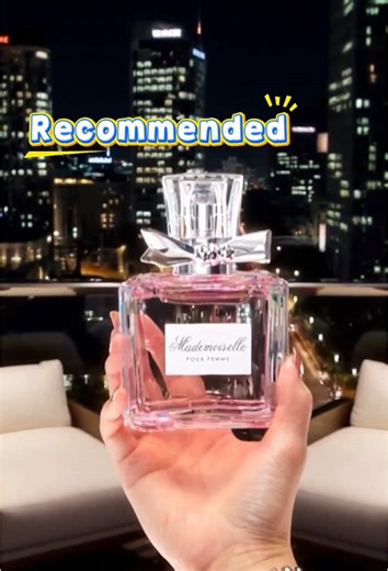 #tiktokshop #shop #perfumetiktok Charming perfume.The scent that makes people fall in love.Must have.