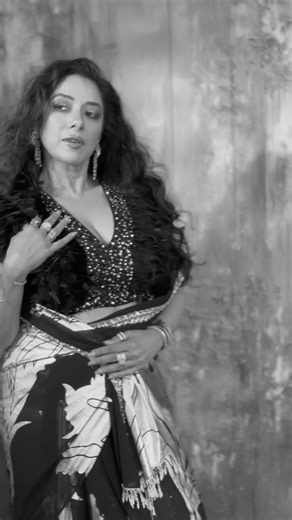 Rupali Ganguly on Instagram: "FA9LA vibes, 🖤💛 This song has been stuck in my head all day💃🏻 Mere Bhai ka ganna...so so so proud of you @vijayganguly ❤️ #Dhurandar #FA9LA #TrendingReel #ReelItFeelIt #rupaliganguly Why is this song called FA9LA?🤔 How do you pronounce it — and what does it mean?"