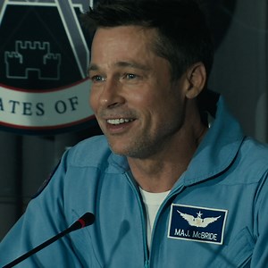 1.3M views · 9.7K reactions | ⭐️ NEUER TRAILER ️⭐ Seht Brad Pitt und Tommy Lee Jones in #AdAstra - Zu den Sternen  Demnächst nur im Kino! | 20th Century Studios | Facebook