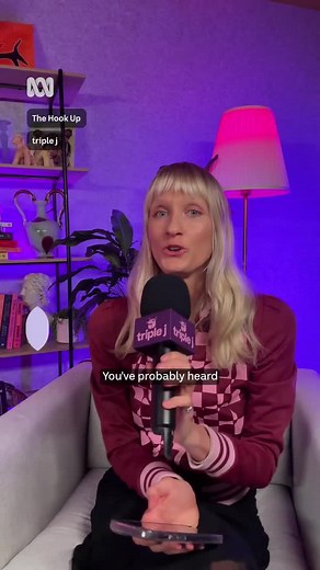 What is a 'femcel'? They're women who’re struggling to date and have sex. The Hook Up podcast do a deep dive into the history of incels, how a new movement of women identify with the term, and what that looks like in your dating lives. Hear it now on the free ABC listen app: https://ab.co/ABCListenApp #ABCNews #TheHookUp #Femcel #Incel | ABC News