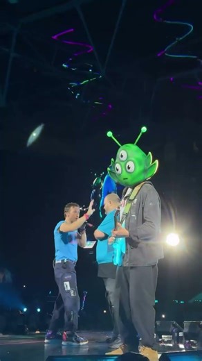 SOMETHING JUST LIKE THIS SONG BY COLDPLAY & THE CHAINSMOKERS #somethingjustlikethis #coldplay