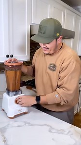 134K views · 143 reactions | Tomato Soup Black Friday Sale! Blender at $89!!! Last day to get the sale until cyber Monday. Hit the link This soup not only warms your body on cold days but it warms your heart. Remember use the ripest tomatoes you have. Perfect recipe to get rid of the older tomorrow that are about to go bad. Listo and enjoy!!! #thanksgiving #warm #coldweather #tomato #soup | Jenny Martinez | Facebook