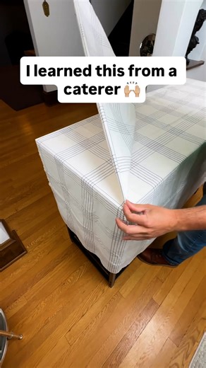 Randy & Mandy on Instagram: "🤩 Clever tablecloth technique when hosting parties #hosting #SmartLiving #partytime #holidayseason"