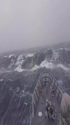 609K views · 2.2K reactions | Warship smashed by 20meter+ wave ...