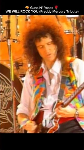 🔫 Guns N' Roses 🌹 - WE WILL ROCK YOU (Freddy Mercury Tribute) #shorts #gunsnroses #slash