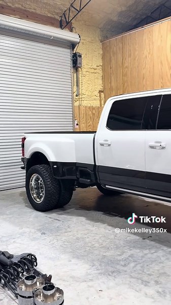 Upgrade Your Ride with Custom Forged Wheels