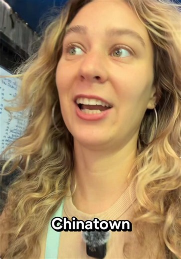 Bangkok isn’t just a city — it’s a feeling. Walking through Chinatown Bangkok, I remember why I love this city with all my heart 🇹🇭✨ The chaos, the lights, the street food — this is real Bangkok. Save this if Bangkok has your heart too. #Bangkok #ChinatownBangkok #BangkokVibes #BangkokLife #ThailandTravel