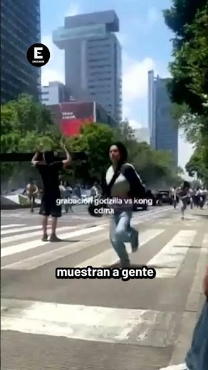 Filman escena de "Godzila x Kong" en la Ciudad de México