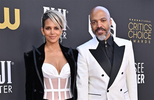 Halle Berry confirms her engagement to Van Hunt