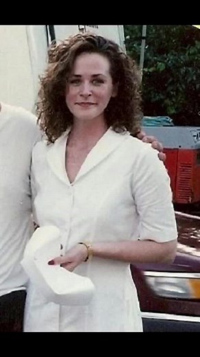 Melissa McBride in the 90s Throwback: Exploring the Early Career of the Actress