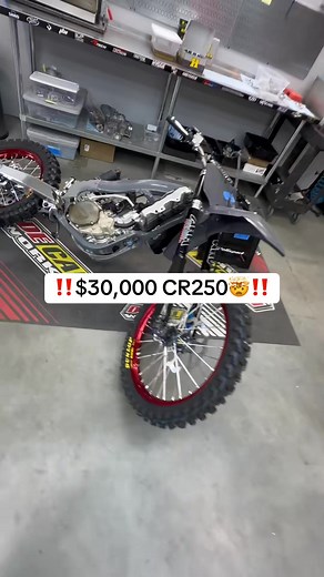 484K views · 13K reactions | CR250… best 2 of ALL TIME?? #Suzuki #Racing #TwoStroke #Riding #CR250 #creatorsearchinsights #KTM #m#mXrevival#Honda##Motorcycle##Yamaha#Kawasaki | Engine Rebuild Motorcycle | Facebook
