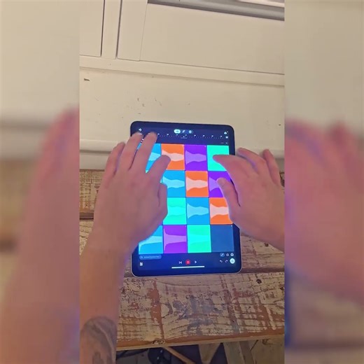 Guess what this ‘Fireflies’ cover was sampled from 🔔