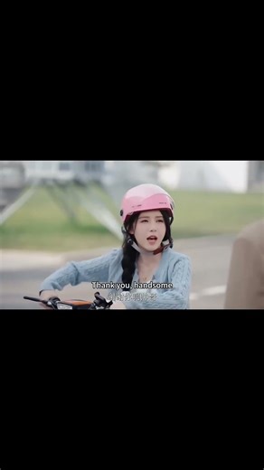 Hit the CEO's Porsche,I never thought he would become my boyfriend！ #chinesedrama #drama