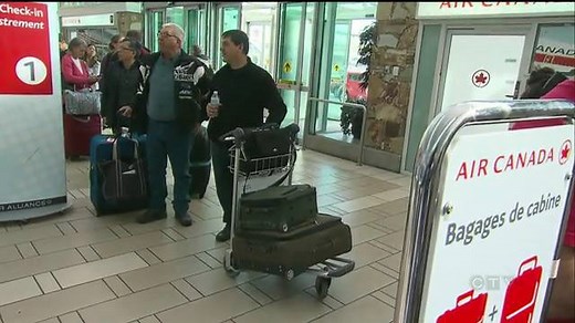 Airports across the country came to a grinding halt today, after the computer system at Air Canada crashed. The outage led to handwritten boarding passes and chaos for passengers trying to check in. CTV’s Melanie Nagy reports on the travel headache. Watch the full newscast here: http://bit.ly/2HvaYI1 | CTV News