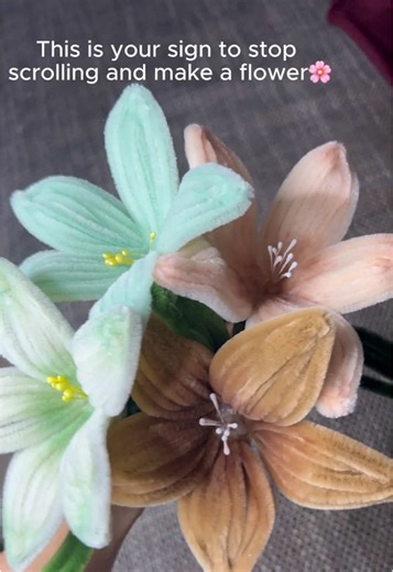 Easy flower tutorial #pipecleanerflower #craft #diy #berlin