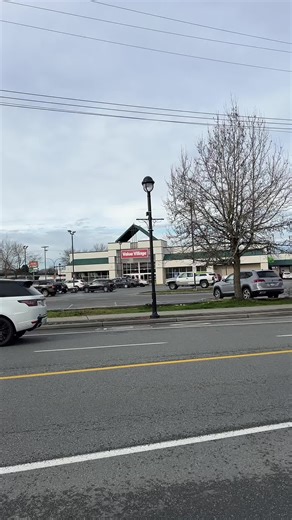 ✨ Where’s The Back?? ✨ Coming to visit us? The back entrance provides alternative access during construction, with street parking available nearby. Please note there’s a big step at the entrance—if you need assistance, give us a call! A doorbell will also be installed at the back. Prefer the front? It’s still open for pedestrians, but starting March 31, there will be no parking on the one-way street. Watch the video for directions, and we’ll see you soon!