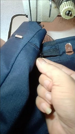 Learn to sew pants in 3 steps.2/3Sew the pants together.##sewing