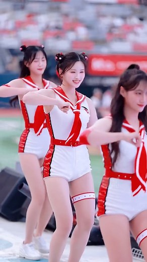 184K views · 3.5K reactions | 殺殺殺殺殺殺 #치어리더 #cheerleader | Cheerleaderkr | Facebook
