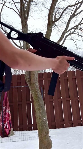 R6 UMP #airsoft #airsoftequipment #shorts