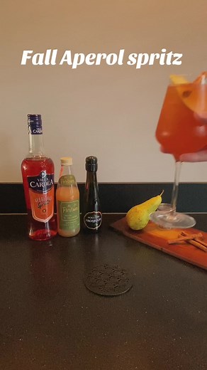 Fall Aperol Spritz Recipe for Cozy Gatherings