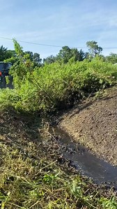 25K views · 410 reactions | #mowing #tractor #ditch #stormwater #overgrown #lawncare #johndeere #backandforth #cleanup #boommower #mowernation #s | Farmer UK | Facebook