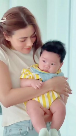 Aunt Kimmy's Journey to Motherhood