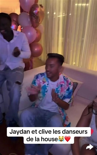 Sénégal 🇸🇳 @Jaydan @CLIVE A LA QUEEN HOUSE 🇹🇭 #pourtoii #fypシ゚viral #creatorsearchinsights #queenhousesaison2 #foryou