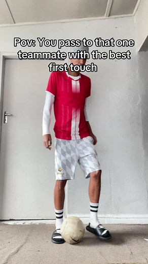 Football Skills: Tag Your Teammate