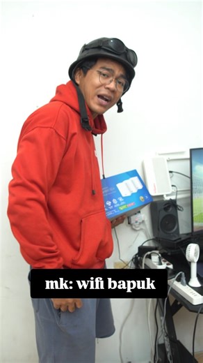 Kudet Tech on Instagram: "Wifi kantor bapuk? ASUS ZenWiFi BD4 ini obatnya. WiFi 7 dualband 3.6Gbps, coverage sampai 600m², 4 antena internal + high power front end biar ga ada dead zone. Dual 2.5G auto detect, setup tinggal scan QR. AiMesh bikin 1 SSID doang jaringan auto connect. Lebih efisien dari WiFi 6, support 4K QAM, ada parental control dan AiProtection Pro by Trend Micro. Sinyal kenceng sampe… eh itu rumah tetangga. Buat yg mau beli, cek link di QR Code akhir video."