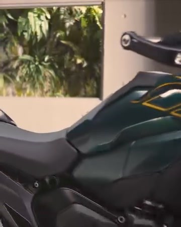 Electrified storage cases? Meet the new BMW Vario luggage system for...