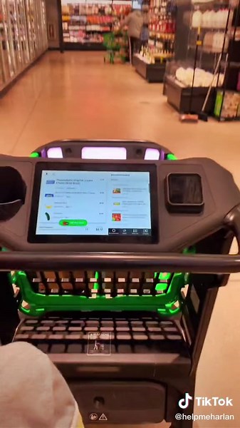 Testing the Amazon Fresh Dash Cart Experience