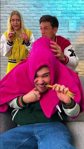 Balloon Head Bash: The Ultimate Pop Prank! 🎉😂