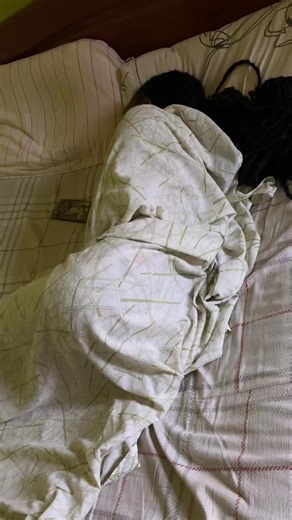 Ne vous fatiguez pas 😩 restez avec nous famille❤️…