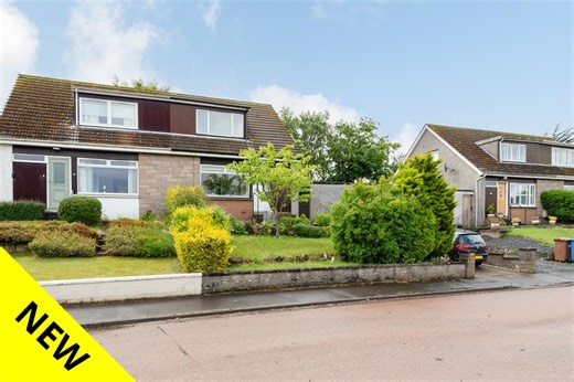 Well-presented 3 Bedroom Semi-Detached Villa on an ELEVATED PLOT with a separate EXTERNAL HOME OFFICE, located in the UNIVERSITY TOWN of St Andrews, also known as ‘The Home of Golf’, with a choice of several world-renowned Golf Courses, Beaches and the Fife Coastal Path nearby. O/O £300,000. For further information or to arrange a viewing please contact us on 01334 654 221 or click the link below: https://fifeproperties.co.uk/.../kilrymont-road-st-andrews/ DRONE FOOTAGE: https://youtu.be/hhWnF5A