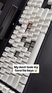 16K views · 136 reactions | What are the most important keys on a keyboard?#pcbuild #pc #pcgaming #gamingpc #foryou #keyboard #computer #room #pcsetup #mechanicalkeyboard #dreamroom #pc #fyp #signalrgb | SignalRGB | Facebook