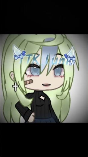 my oc without highlighting vs my oc with highlights