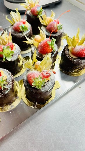 Mini bolinhos delicioso e um convite a todos | Alex Confeiteiro Santos