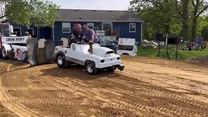 "The Dink" at the 2023 Kevin Rud Memorial Pull #gardentractorpulling #fourwheeler #memorialpull #wisconsin | Pulling with Garden Tractors
