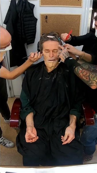 Watch POOR THINGS star Willem Dafoe transform into Dr. Godwin Baxter in 2 hours.