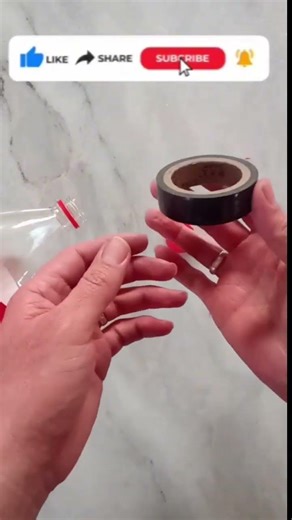 a simple tool to crack nuts safely راه کار ساده شکستن بادام#shorts #diy #lifehack #nuts #tool #viral