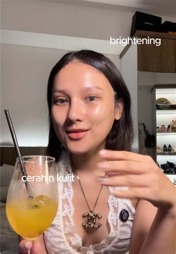 Enhance Your Glow with Vitamin C Serum