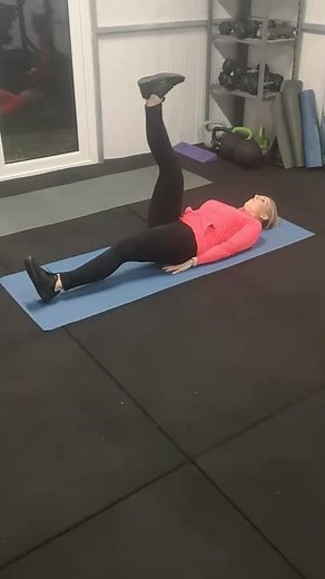 How to: Alternating Leg Raises