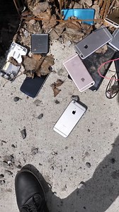 66K views · 732 reactions | Can A Glue Gun Be Used To Clean A Phone...? #gluegun #phonerepair | Phone Repair Guru | Facebook