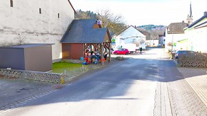 Die Hauptstraße in Büdlich