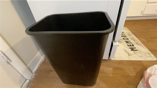 Watch Best Trash Can? | Rubbermaid Commercial Kitchen Wastebasket on Amazon Live