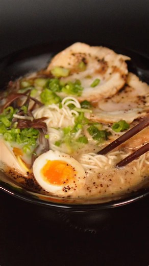 Try Black Tonkotsu Ramen First if You're New to Japanese Ramen! #ramen #tonkotsuramen #creamyramen