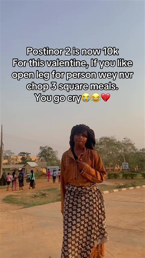 Valentine's Day Humor: Open Legs and Struggles