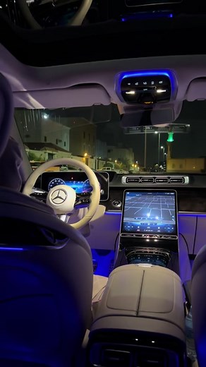 Luxury Car Interior Showcase: Dashboard and Seats