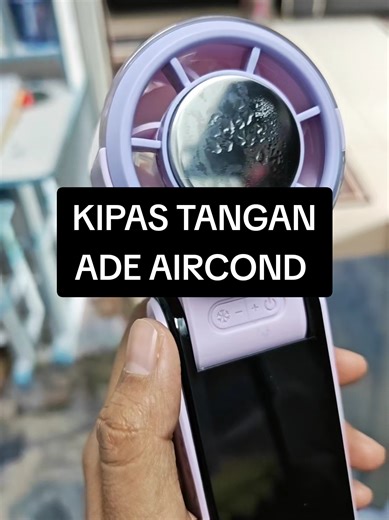 Mini Kipas Tangan Portabel dengan Pendingin Udara